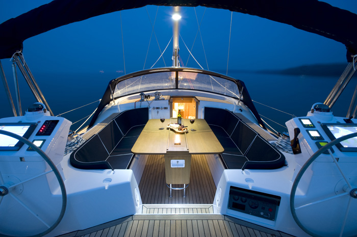Discovery 67, Boat Test YW November 09