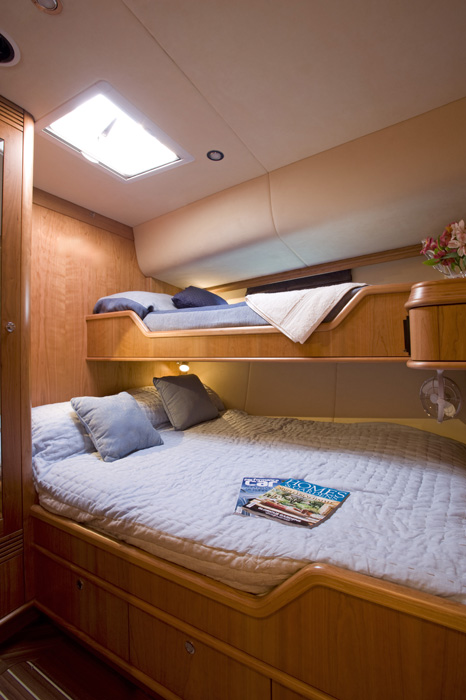 Discovery 67, Boat Test YW November 09