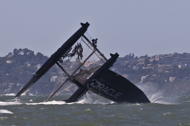 AC45 capsizes in San Francisco