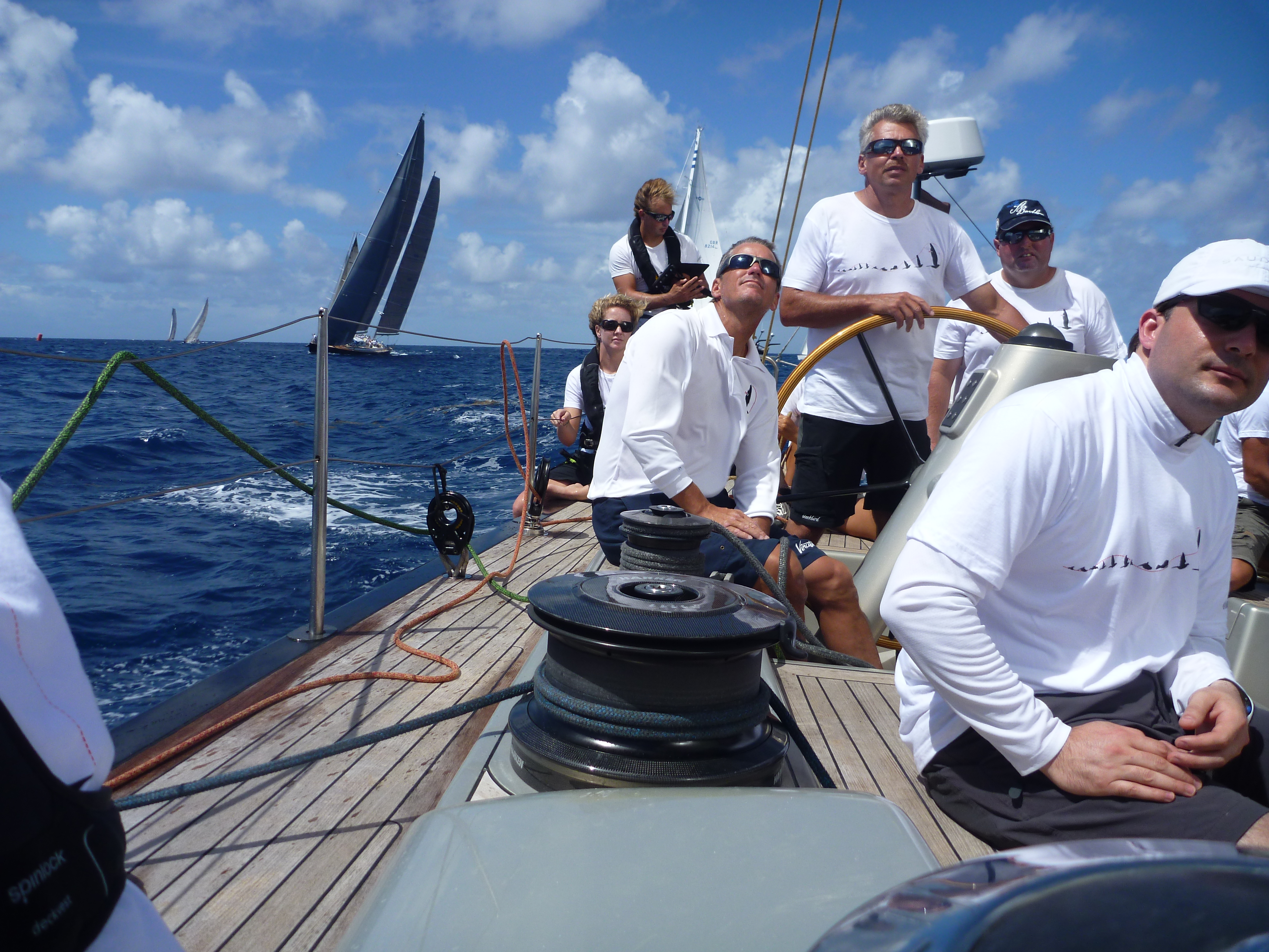 Jan Rupert steers Blackbird at the start 